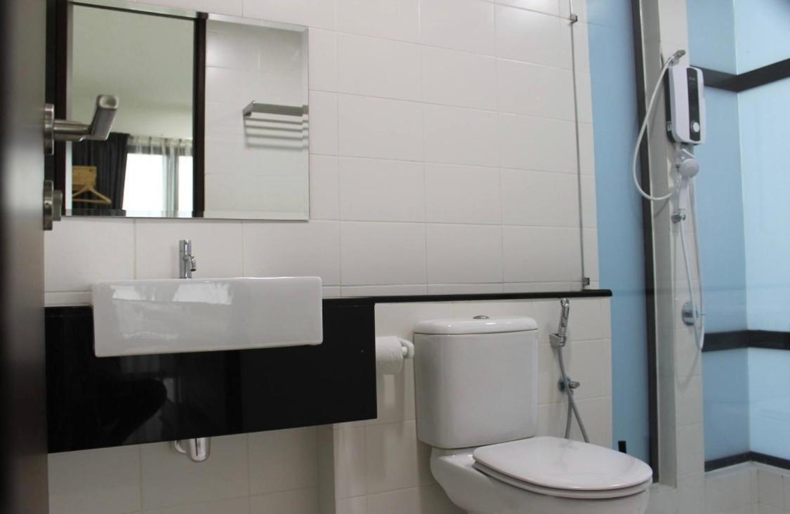 2-bedroom Apartment@trefoil Setia Alam